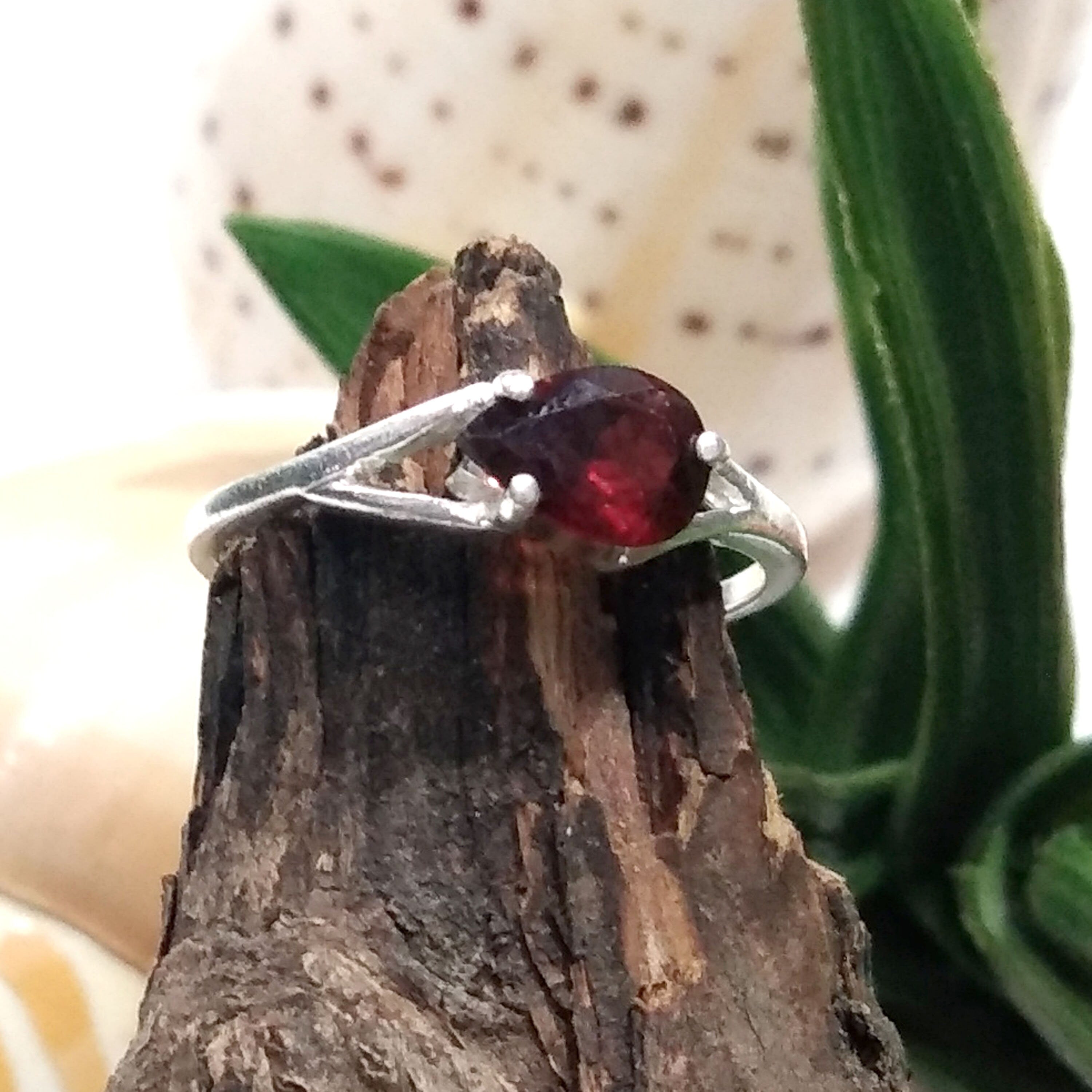 Beautiful Natural Garnet Gemstone Ring, 925 Solid Starling Silver Ring Jewelry Stone Size 7x5mm Good Red Garnet Ring Stone Gift Promise Ring